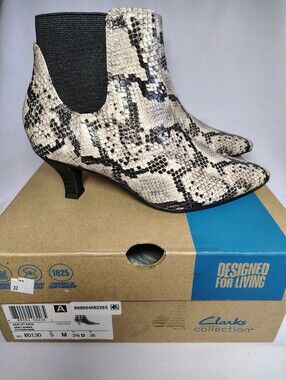Clarks Womens Kepley Erin Grey Snake Puthon Synthetic Dress  Boots Shoes Size 5M